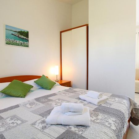 Apartments Munida 734 Medulin Extérieur photo